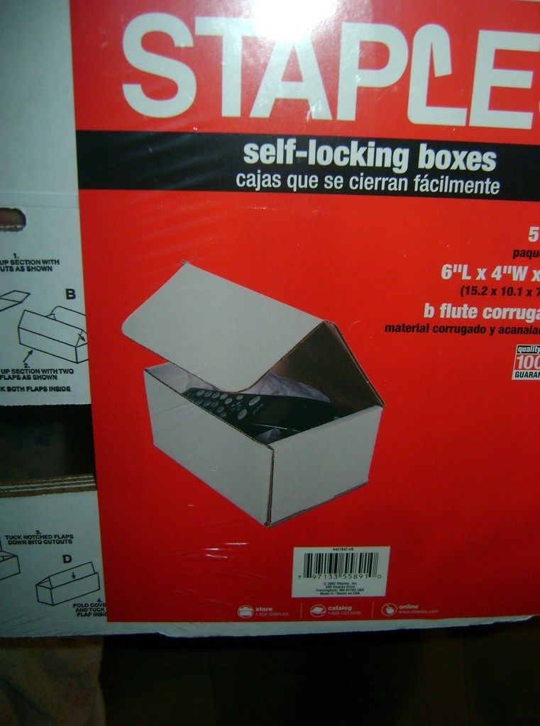 [Staples] Staples 6x4x3 SelfLocking Boxes (c.2001) r/retailarchaeology